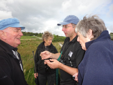 Mark talking about dragonflies to the group ©Jim Logan