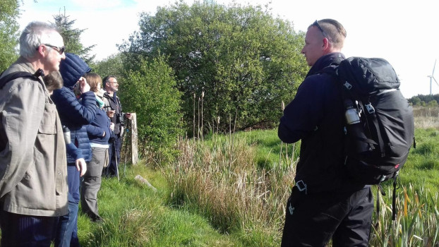 Rennie talking to participants about reptile habitats ©SWSEIC